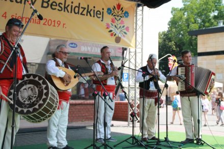 Występy na małej scenie